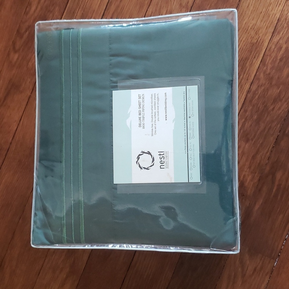 Deluxe Bed Sheet Set